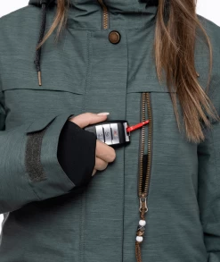 686 Women's Spirit Insulated Snow Jacket - Goblin Green Heather 29 686 Women's Spirit Insulated Snow Jacket - Goblin Green Heather -Premier Ski Shop large M2W306 GBGR A 10